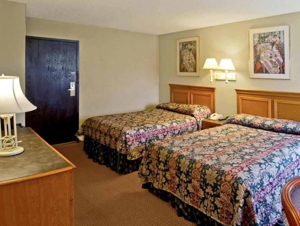 Fairview Inn By Oyo Hesston I-135 Esterno foto