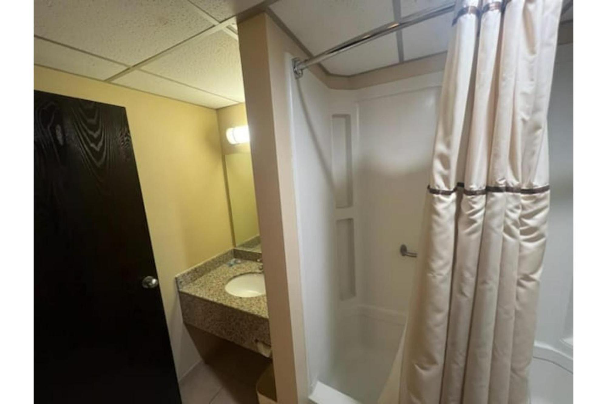 Fairview Inn By Oyo Hesston I-135 Esterno foto